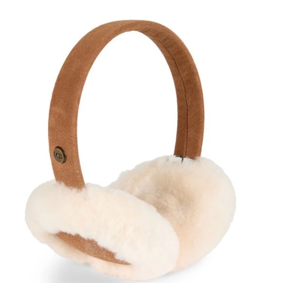 UGG Unisex KIDS SHEEPSKIN EARMUFFS, Chestnut, New In Gift Box, ONE SIZE
